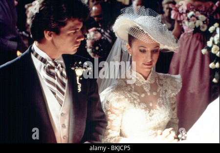 FALCON CREST (TV) LORENZO LAMAS, ANA ALICIA FALC 019 Banque D'Images