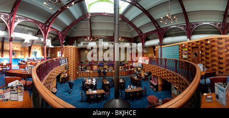 La Titus Salt, ancien, un Werherspoons maintenant pub Banque D'Images