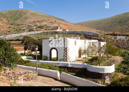 Ruines de l'ancien monastère franciscain à Corralejo sur l'île canarienne de Fuerteventura Banque D'Images