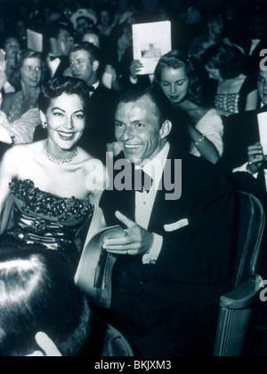 PORTRAIT DE FRANK SINATRA AVEC AVA GARDNER FKS 197 Banque D'Images