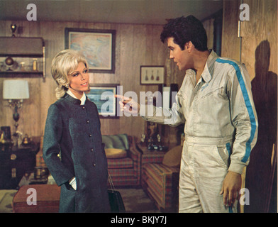 SPEEDWAY (1968) Nancy Sinatra, Elvis Presley SPWY FOH 003 Banque D'Images