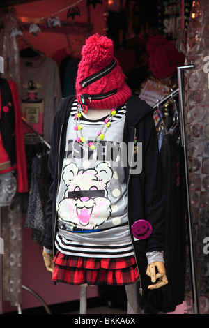 Takeshita Dori, une rue piétonne qui est un haut lieu de la culture de la jeunesse et de la mode, Harajuku, Tokyo, Japon, Asie Banque D'Images