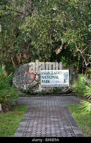 Panneau d'entrée au Parc National des Everglades, Florida, USA Banque D'Images