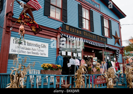 Country Store,maison,Magasins,Local,Production,pains,confitures,pays,alimentaire,fromages,Weston Foods Weston, Country Store, New York USA Banque D'Images