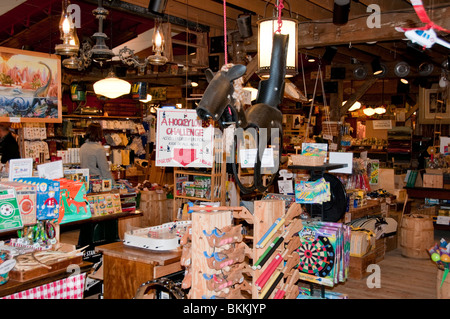 Country Store,maison,Magasins,Local,Production,pains,confitures,pays,alimentaire,fromages,Weston Foods Weston, Country Store, New York USA Banque D'Images