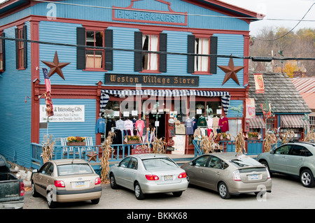 Country Store,maison,Magasins,Local,Production,pains,confitures,pays,alimentaire,fromages,Weston Foods Weston, Country Store, New York USA Banque D'Images