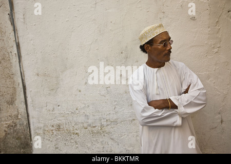 Homme Swahili - Stonetown, Zanzibar, Tanzanie. Banque D'Images