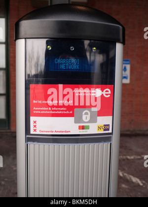 La station de recharge de voiture électrique à Amsterdam aux Pays-Bas Banque D'Images