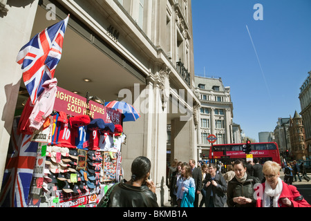 Scène sur Oxford Street près de Oxford Circus, Londres, UK Banque D'Images