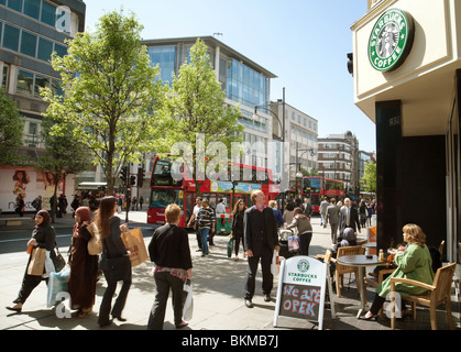 Starbucks, Oxford Street, Londres, UK Banque D'Images