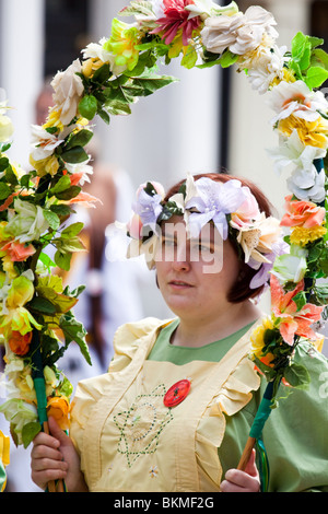 Jeune fille au Festival Mayday socs Rochester Kent Banque D'Images