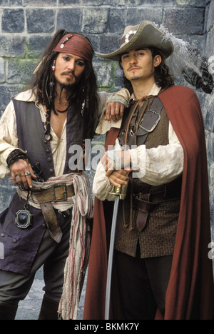 Tournage O/S 'PIRATES DES CARAÏBES : LA MALÉDICTION DU BLACK PEARL" (2003) avec Johnny Depp, Orlando Bloom DISNEY CRÉDIT CRIR Banque D'Images