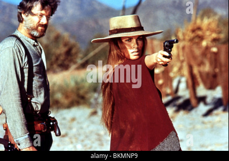 HANNIE CAULDER (1972) RAQUEL WELCH, ROBERT CULP HNIE 005 L Banque D'Images