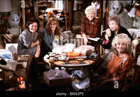 STEEL MAGNOLIAS (1989) Sally Field, Daryl Hannah, Olympia Dukakis, Shirley Maclaine, Dolly Parton STM 076 Banque D'Images