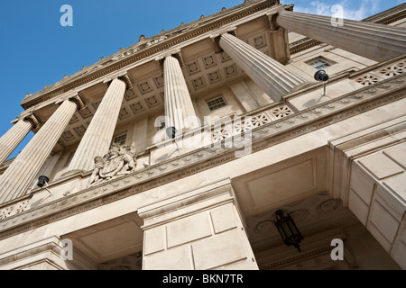 La façade de style classique de Stormont, à Belfast, Irlande du Nord du comté de Down Banque D'Images