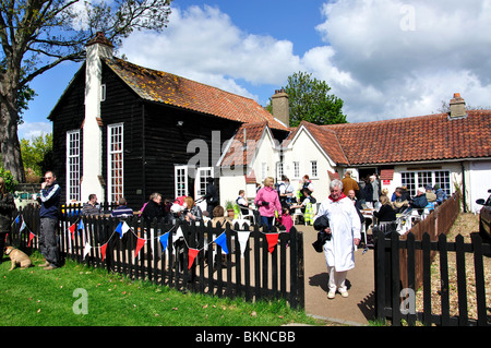 Lieu de l'école primaire, l'Ickwell Ickwell peut jour Festival, Green, Ickwell, Bedfordshire, England, United Kingdom Banque D'Images