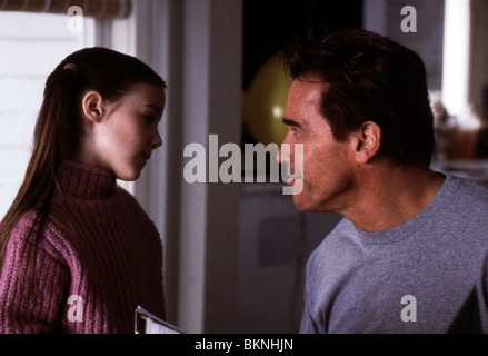 Le 6ème jour (2000) LE SIXIÈME JOUR (ALT) TAYLOR ANNE REID, Arnold Schwarzenegger 6THD 027 Banque D'Images