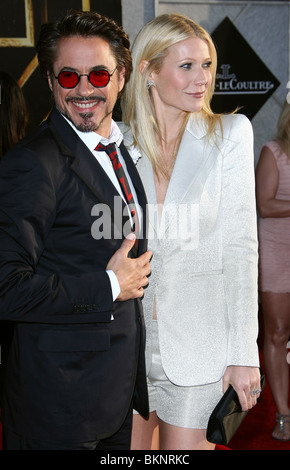 ROBERT DOWNEY JR. GWYNETH PALTROW PREMIÈRE MONDIALE D'IRON MAN 2 HOLLYWOOD LOS ANGELES CA 26 avril 2010 Banque D'Images