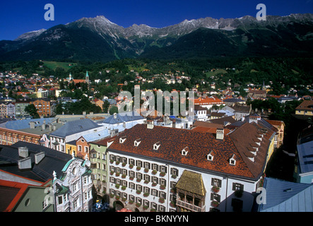 Petit Toit d'or, Goldenes Dachl, Herzog Friedrich Strasse, ville d'Innsbruck, Tyrol, Autriche Etat Banque D'Images