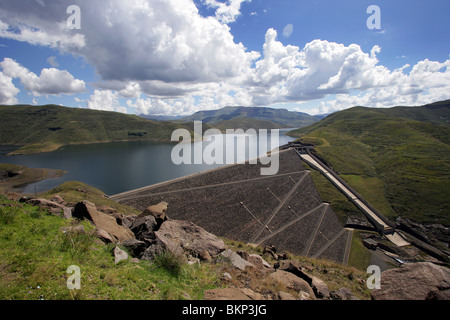 Lac du barrage de Mohale dans le mur, Lesotho Highlands Water Project (LHWP Lesotho Highland Banque D'Images