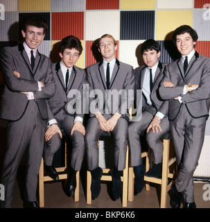 HOLLIES - groupe du Royaume-Uni en novembre 1964 à partir de l : Graham Nash, Tony Hicks, Bobby Elliott, Eric Haydock, Allan Clarke. Photo Tony Gale Banque D'Images