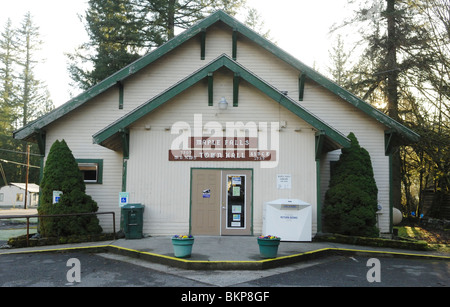 Maple Falls une petite ville dans les cascades sur le mont Baker Highway Whatcom County, Washington, USA Banque D'Images