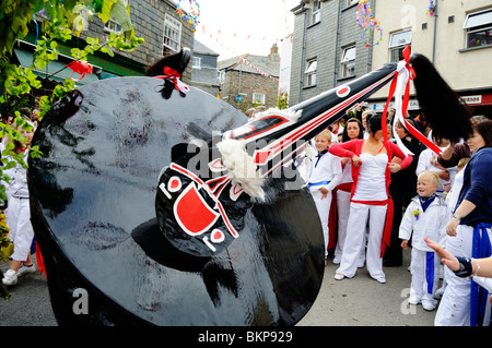 'Obby oss' day à Padstow, Cornwall, uk Banque D'Images