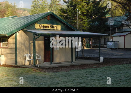 Maple Falls une petite ville dans les cascades sur le mont Baker Highway Whatcom County, Washington, USA Banque D'Images