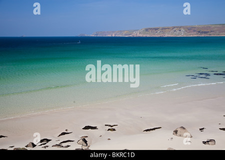 À la plage de Sennen vers Cape Cornwall, près de Lands End, West Cornwall. UK Banque D'Images