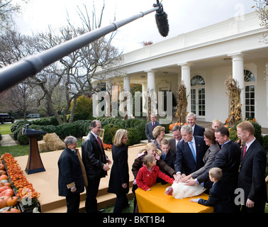 Le Président George W Bush effectue le 2008 National Turquie Pardon. Banque D'Images