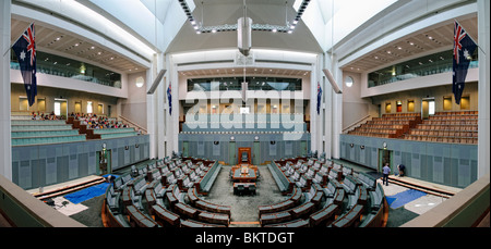 CANBERRA, AUSTRALIE - Vue panoramique prise de l'intérieur de la Chambre des représentants du parlement australien de la Chambre. Banque D'Images