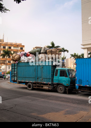 La collecte des ordures pour recyclage à Shenzhen, Chine Banque D'Images