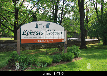 Panneau d'entrée à Ephrata Cloisters dans le comté de Lancaster, PA Banque D'Images