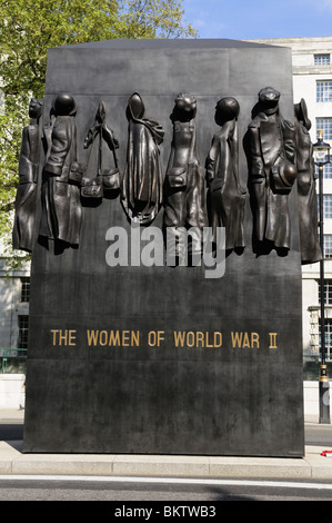 Les femmes de World War II memorial à Whitehall, Londres, Angleterre, Royaume-Uni Banque D'Images