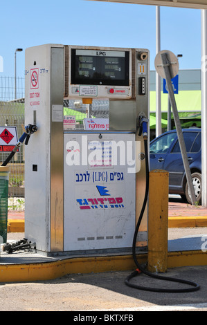 Israël, du gaz de pétrole liquéfié, pompe à la station d'essence Banque D'Images