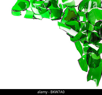 La composition d'un tesson de bouteille de verre, couleur principale est le vert Banque D'Images