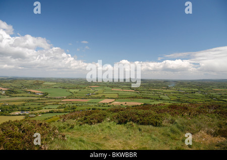 Vue depuis le sommet de la John F. Kennedy Arboretum, Co Wexford, Irlande. Banque D'Images