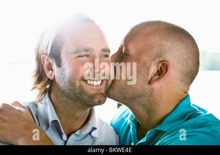 Deux heureux les hommes gais Banque D'Images