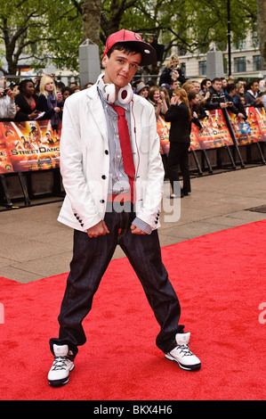 George Sampson assiste à la première mondiale de StreetDance 3D à l'Empire Leicester Square, Londres, le 10 mai 2010. Banque D'Images