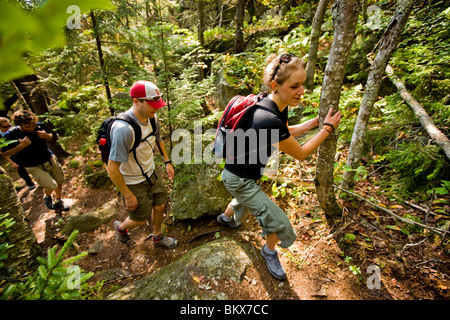 Les randonneurs sur le mont Monadnock dans Monadnock State Park à Jaffrey, New Hampshire. Banque D'Images