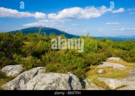 Le mont Monadnock comme vu de Gap Mountain à Troy, New Hampshire. Banque D'Images