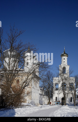 Russie,Novgorod-la-Grande Région,Yuriev (St Georges) Monastère,Bell Tower,12e siècle Banque D'Images