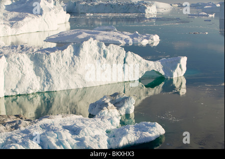 Les icebergs du glacier Jacobshavn à Ilulissat au Groenland Banque D'Images