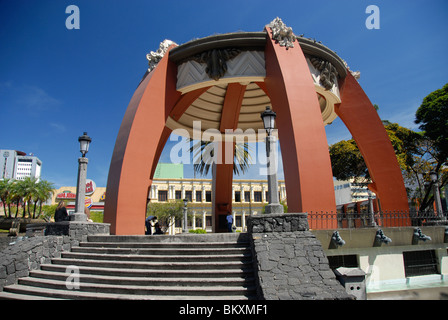 Kiosque dans Central Park, San Jose, Costa Rica, Amérique Centrale Banque D'Images