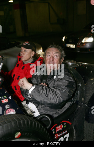 1000 miles Italie 2010. Nick Mason, batteur de Pink Floyd et lui doughter Annette sur Frazer Nash Le Mans Replica 1949 Banque D'Images