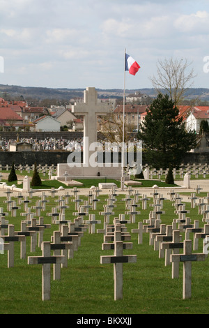 Tombes au Cimetière Français Faubourg pavée, Verdun Banque D'Images