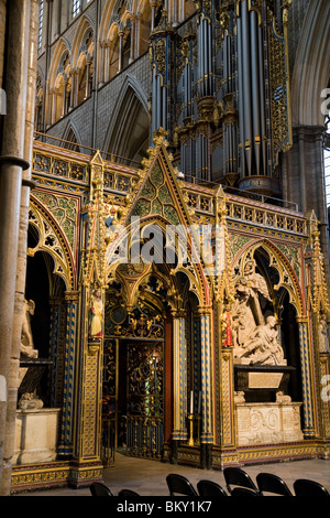 Galerie d'organes. Coro biombo y Quire écran Isaac Newton. L'Abbaye de Westminster La Iglesia : Angleterre GO Grande-bretagne UK : en el Reino Unido. Banque D'Images