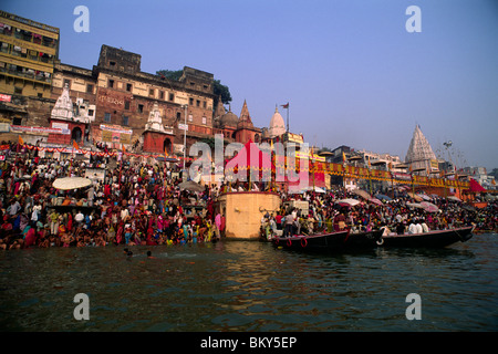 Inde, Uttar Pradesh, Varanasi, fleuve Gange, festival Kartik Purnima Banque D'Images