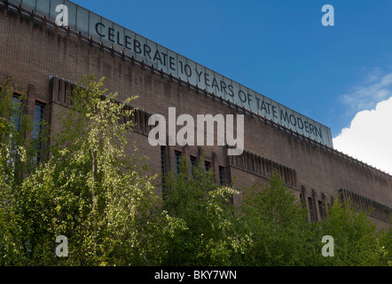 La Tate Modern, célèbre son 10 e anniversaire, Londres, Grande-Bretagne - 12 mai 2010 Banque D'Images