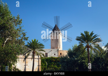 Moulin à vent historique de es Jonquet à la vieille ville de Palma, Majorque, Îles Baléares, Mer Méditerranée, Espagne, Europe Banque D'Images